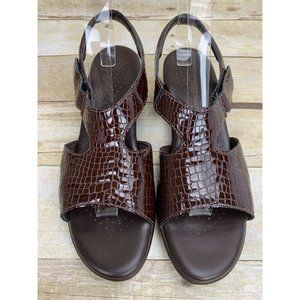 SAS Womens Tripad Leather Sandals Comfort Brown Croc Embossed Sz 11.5N